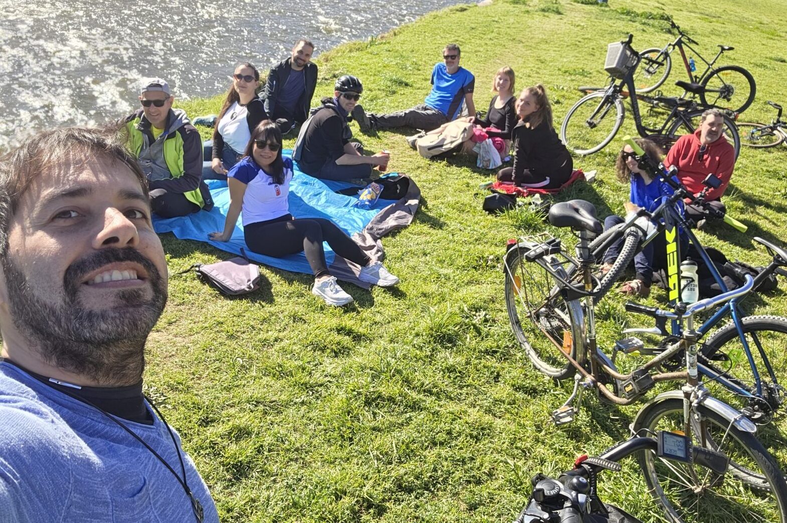 International cycling meetup along the Besòs River bike path from Barcelona to Ripollet picnic day